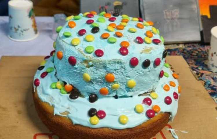 بازارچه خیریه متوسطه اول و دوم دخترانه شرق علوی در تاریخ 8 اسفند 1402 برگزار شد. 11