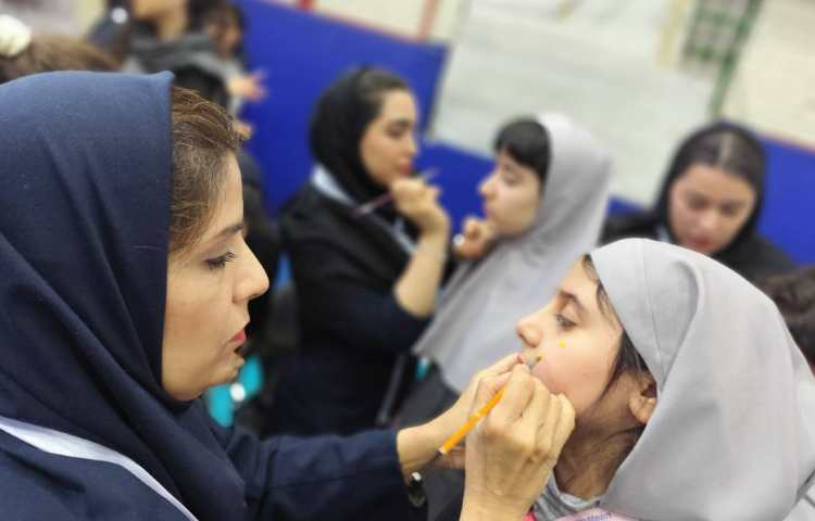 بازارچه خیریه نوروز 73