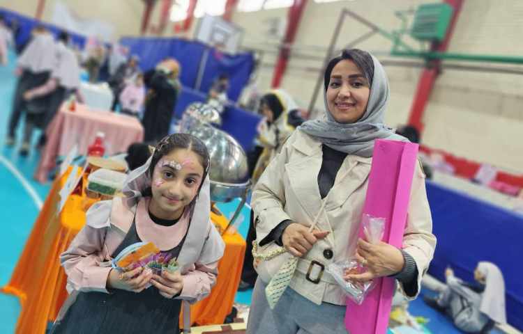 بازارچه خیریه نوروز 74