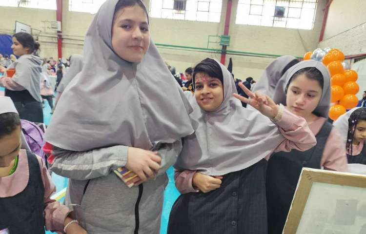 بازارچه خیریه نوروز 80