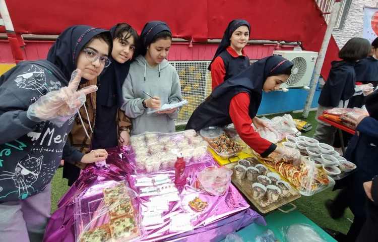 بازارچه خیریه 10