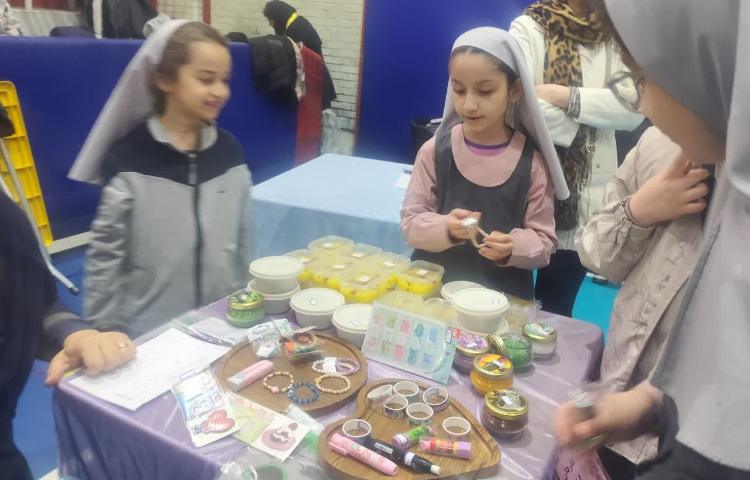 بازارچه خیریه 12