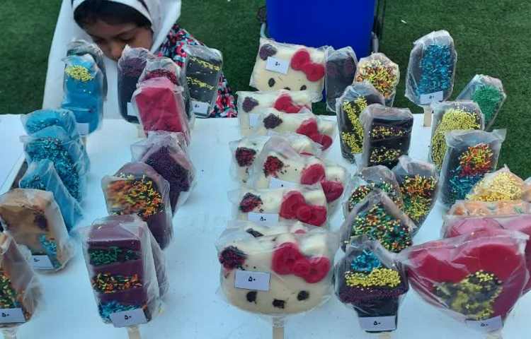 بازارچه خیریه 8