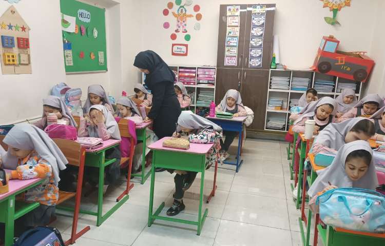 بازدید از برگزاری تورنمنت علمی 8