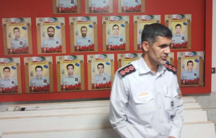 بازدید دانش آموزان پایه ششم و پنجم از ایستگاه آتش‌نشانی 20