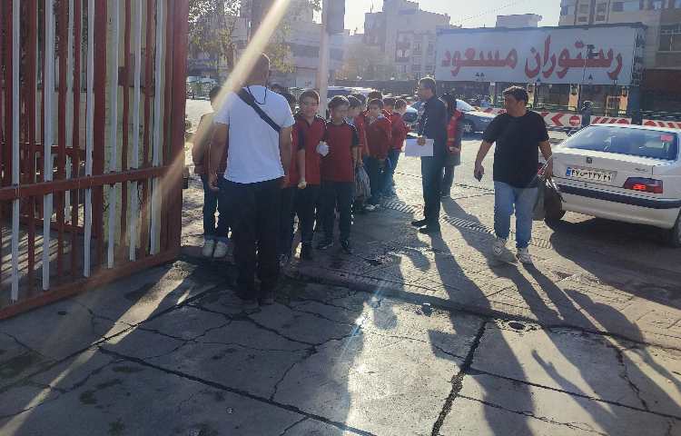 بازدید دانش آموزان پایه ششم و پنجم از ایستگاه آتش‌نشانی