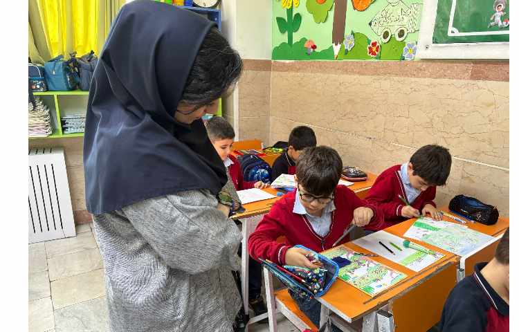 بازدید سرکار خانم آرین از دفتر مرکزی دپارتمان هنر از کلیه پایه ها 4