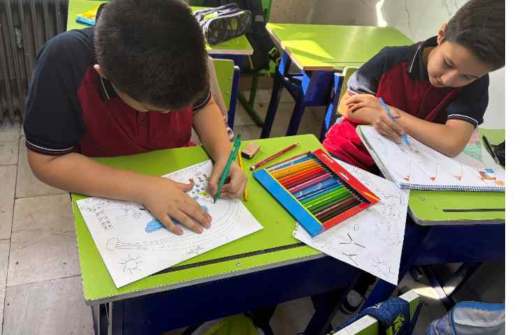 بازدید سرکار خانم آرین از دفتر مرکزی دپارتمان هنر از کلیه پایه ها 10