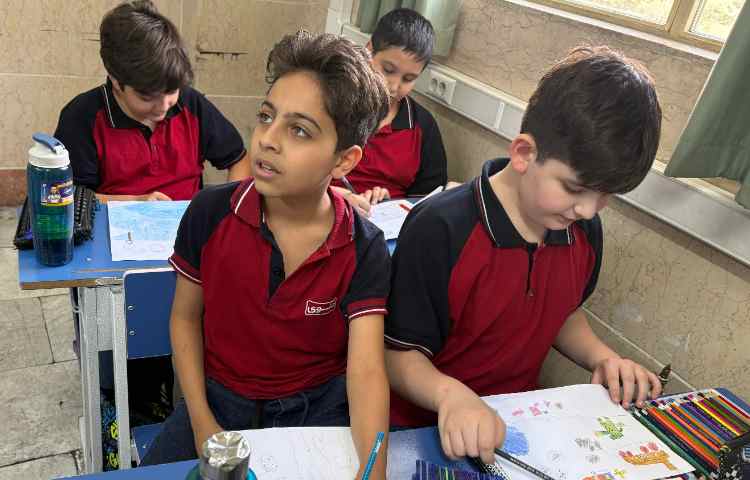 بازدید سرکار خانم آرین از دفتر مرکزی دپارتمان هنر از کلیه پایه ها 14