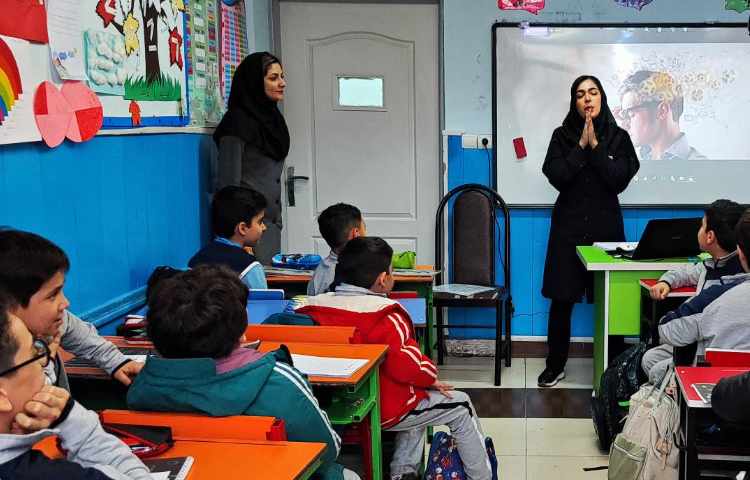 بازدید سرکار خانم عطاالهی بازرس دفتر مرکزی علوی، از روند برگزاری کلاس های فوق برنامه 5