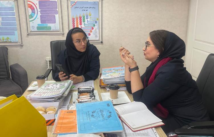 بازدید سرکار خانم فیاض مسئول محترم دپارتمان زبان موسسه علوی 1