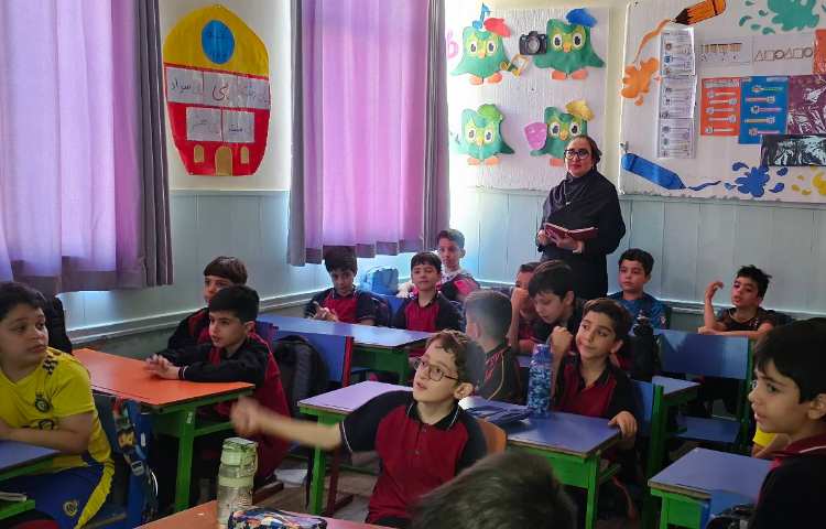 بازدید سوپروایزر زبان از کلاس زبان عمومی 2