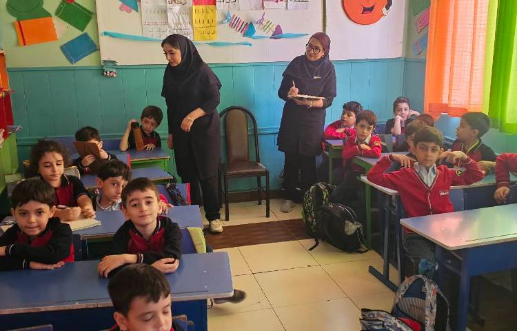 بازدید سوپروایزر زبان از کلاس زبان عمومی 3