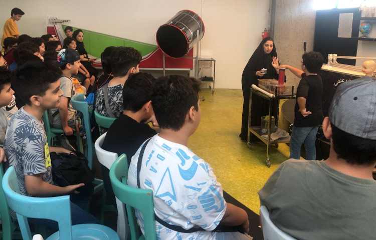 بازدید علمی در باغ کتاب و نوجوان 11