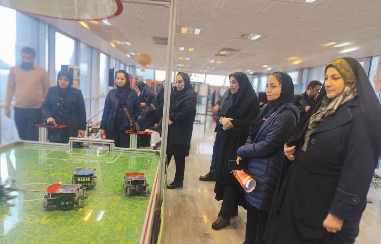 بازدید مدیران علوی از پارک فناوری 2