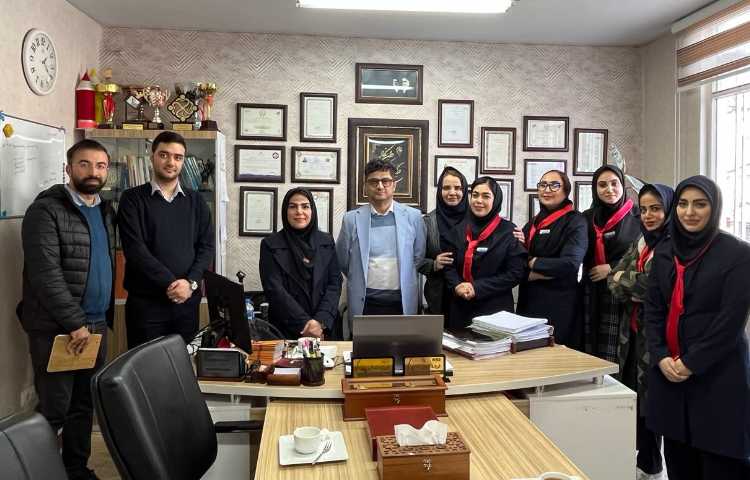 بازدید مدیرعامل موسسه جناب آقای مهندس لواسانی به همراه سرکار خانم موتمنی