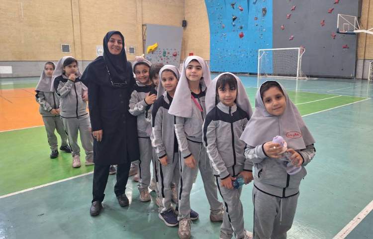 بازدید مدیریت محترم دبستان