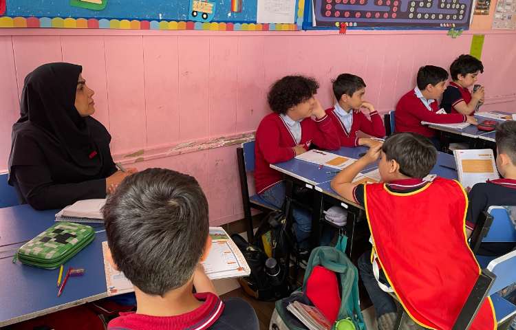 بازدید مدیر دبستان سرکار خانم کمالی از فعالیت های آموزشی 7