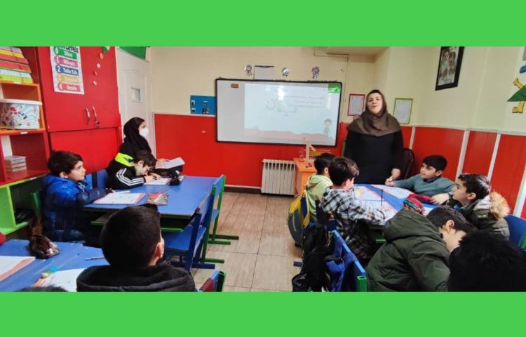 :بازدید مسئول آموزش دفتر مرکزی علوی از روند آموزش کلاس ها 1