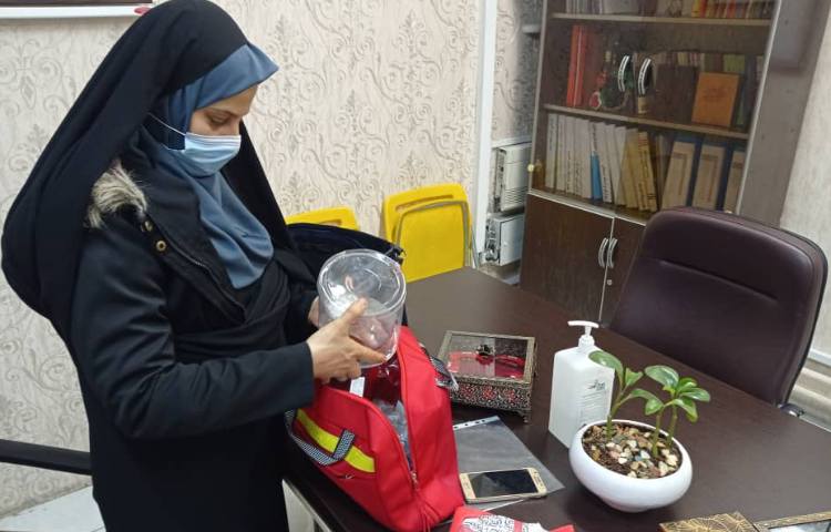 بازدید مسئول بهداشت سرکار خانم قرائی از دبستان 4