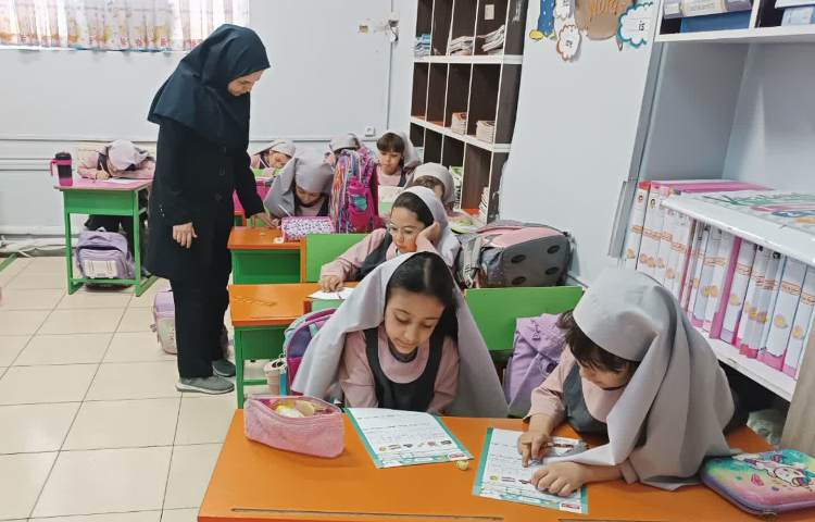 بازدید معاون آموزشی از برگزاری سنجش 5