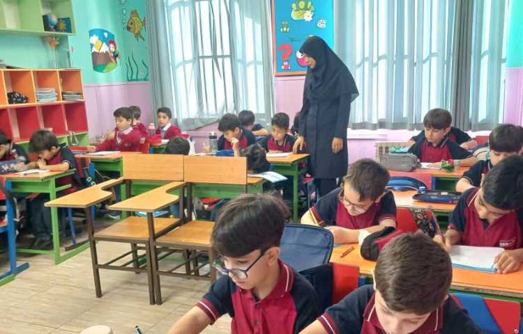 بازدید معاون آموزشی از روند آموزش 5