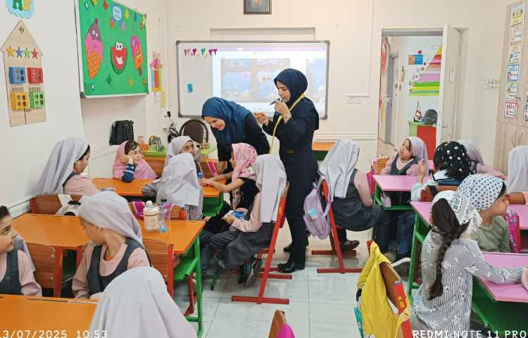 بازدید معاون آموزشی از کلاسها 6