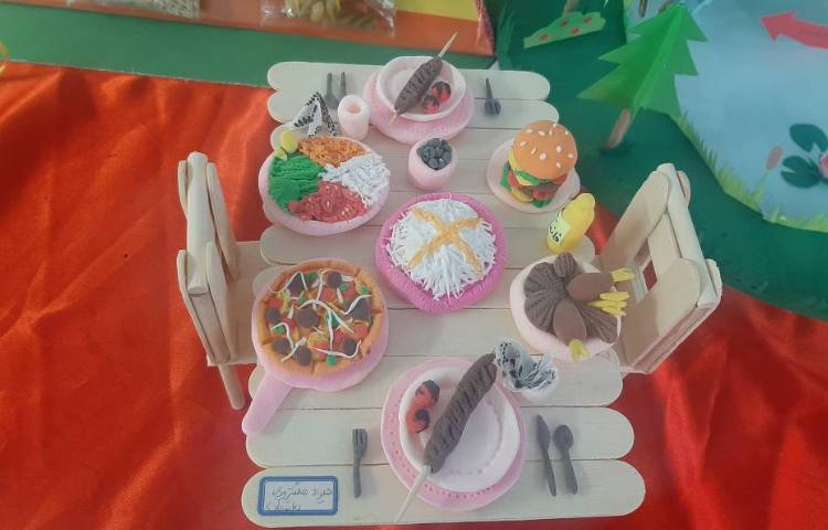 :بازدید نوآموزان پیش دبستانی از نمایشگاه دست سازه ها 16