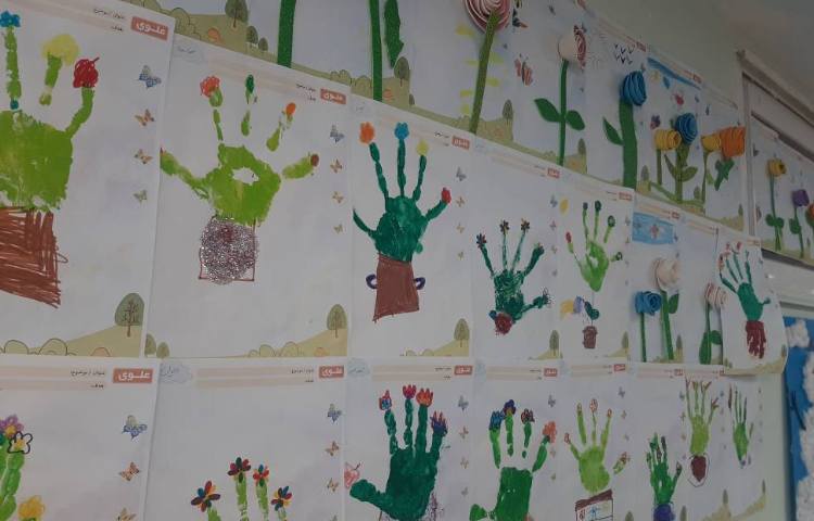 :بازدید نوآموزان پیش دبستانی از نمایشگاه دست سازه ها 20