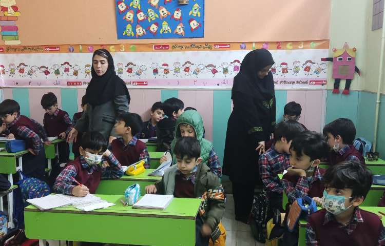 بازدید کلاس اول خانم رسولی 4