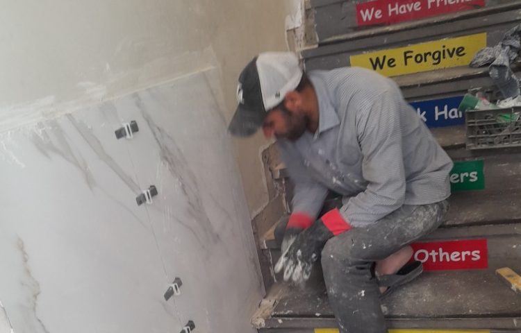 بازسازی وتعمیرات مدرسه 12