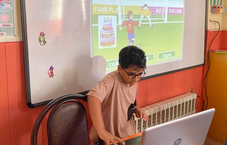 بازی آنلاین مربوط به ai,ay, a-e 8