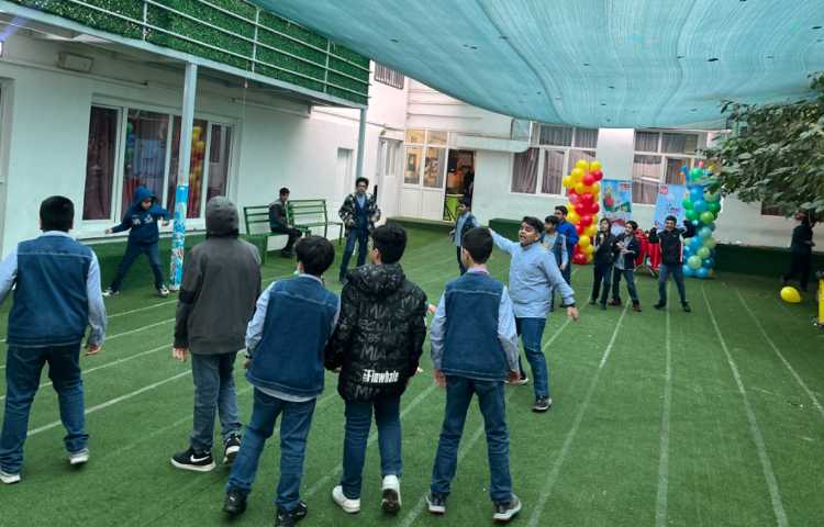 بازی ازاد برای تقویت هماهنگی گروهی انجام شد