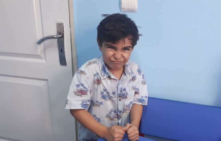 بازی با احساسات کلاس زبان زرافه 5