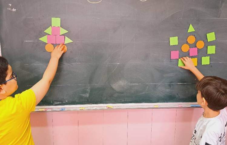 بازی با اشکال هندسی