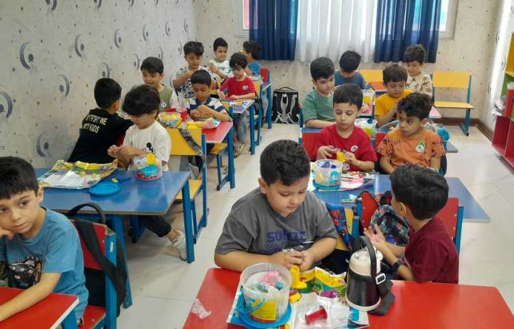 بازی با خمیرجهت دست ورزی