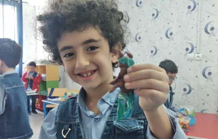 بازی با خمیر جهت دست ورزی 2