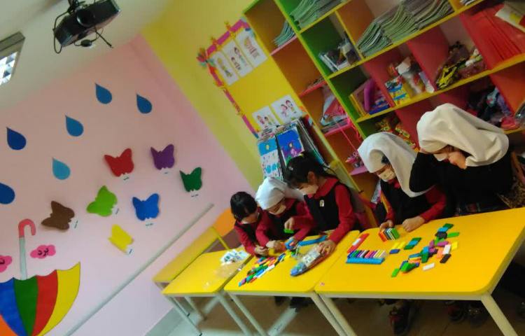 بازی با دومینو و ساخت اشکال آزاد 1