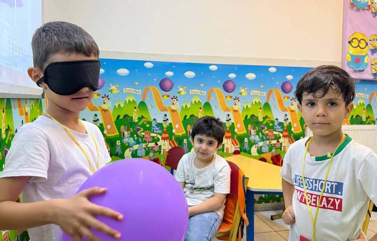 بازی با رنگ ها