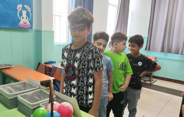 بازی با عددنویسی در جدول ارزش مکانی 1