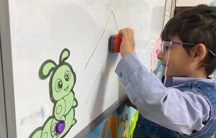 بازی با فعالیت های کتاب Pencil Control 3