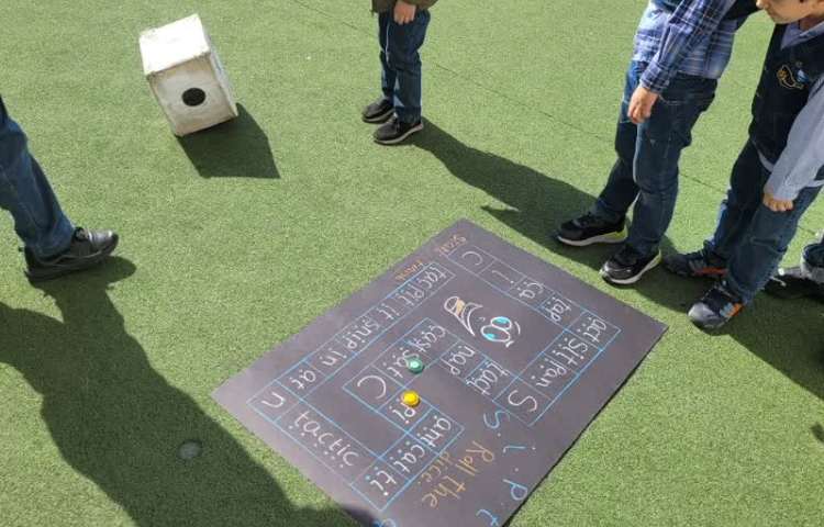 بازی با هدف تمرین و تثبیت Blending of sounds 4