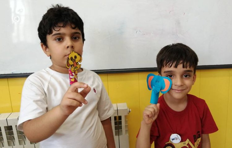 : بازی با واژه ها، داستان نمایشی(پرلز)