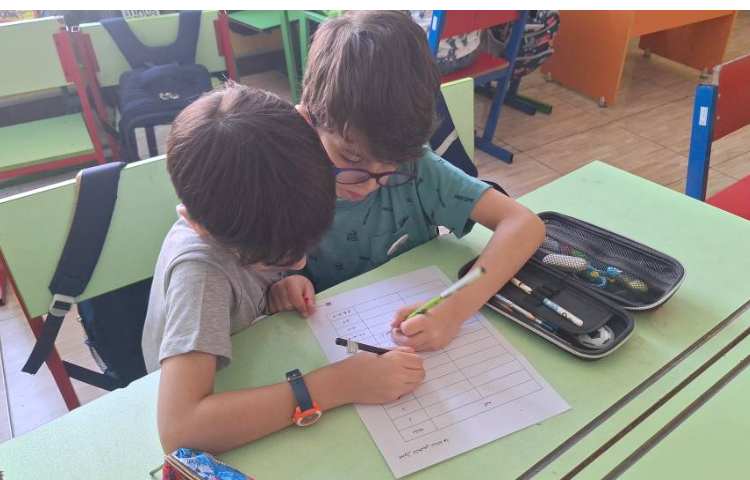 بازی با واژه ها (فارسی)/ مبحث کلمات استثناء و نشانه های چندشکلی / بازی کلمه سازی و حدس کلمه 4