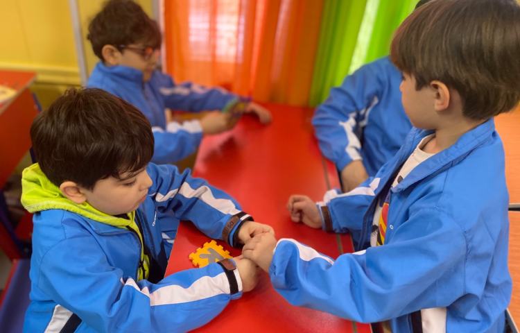 :بازی با پازل و تمرین صدا و اکشن حروف 2