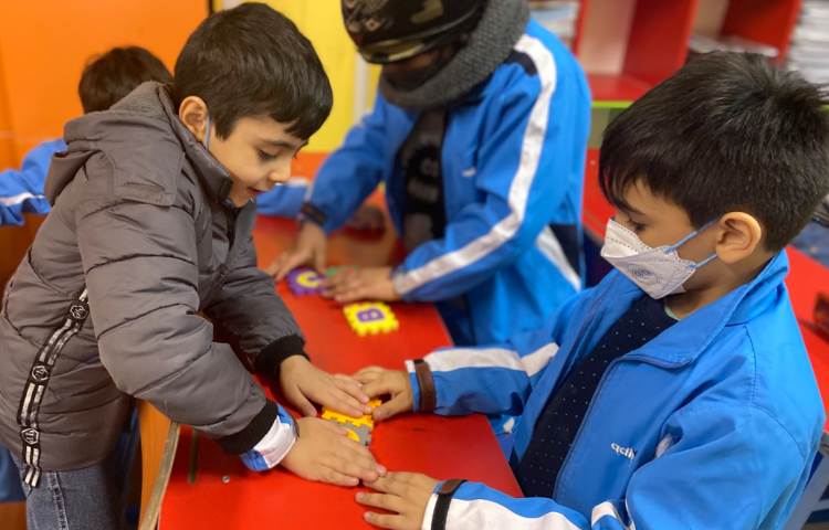 :بازی با پازل و تمرین صدا و اکشن حروف 3