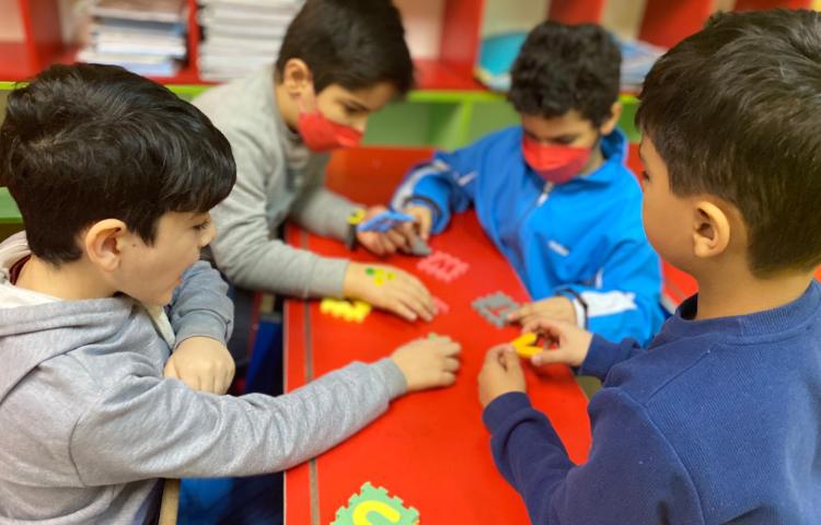 :بازی با پازل و تمرین صدا و اکشن حروف 5