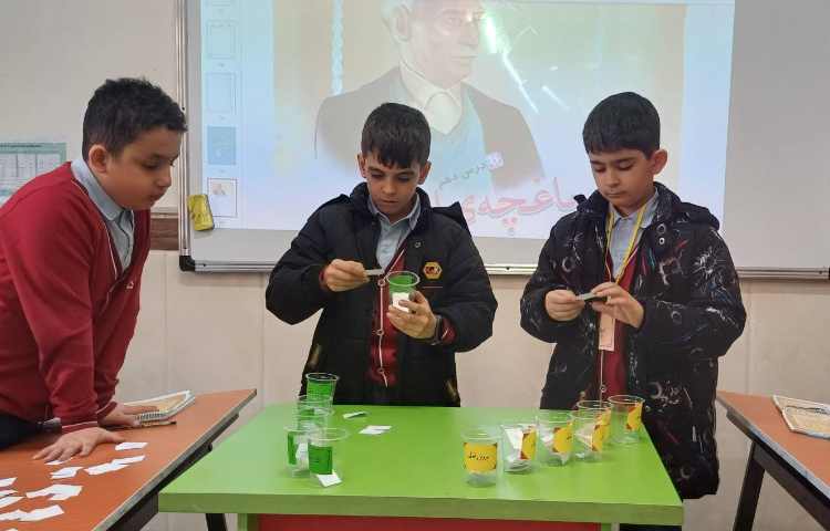 بازی با کلمات درس فارسی 10