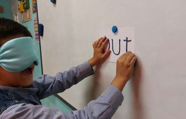 بازی برای تمرین‌و تکرار شیوه نوشتن حروف 5