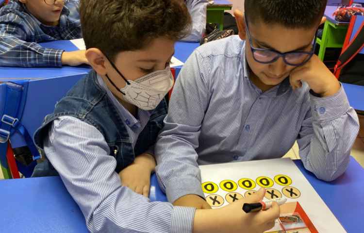 بازی x o برای مفهوم مکان های مختلف 2